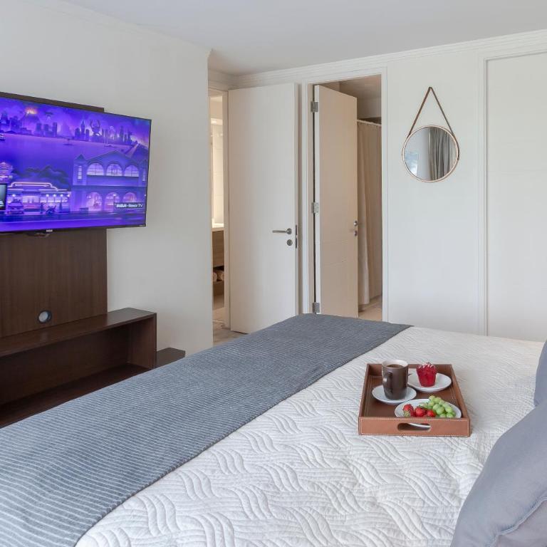 Apartamento a pasos del Parque Arauco con piscina en Las Condes - Aire acondicionado - Two-Bedroom Apartment with Balcony and Terrace - 27