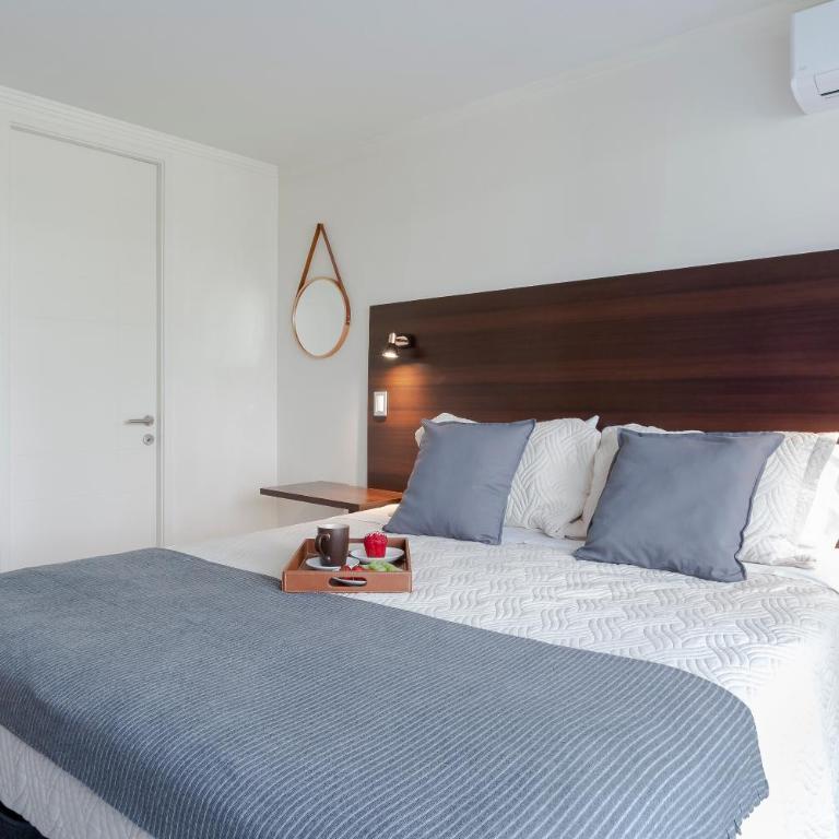 Apartamento a pasos del Parque Arauco con piscina en Las Condes - Aire acondicionado - Two-Bedroom Apartment with Balcony and Terrace - 40