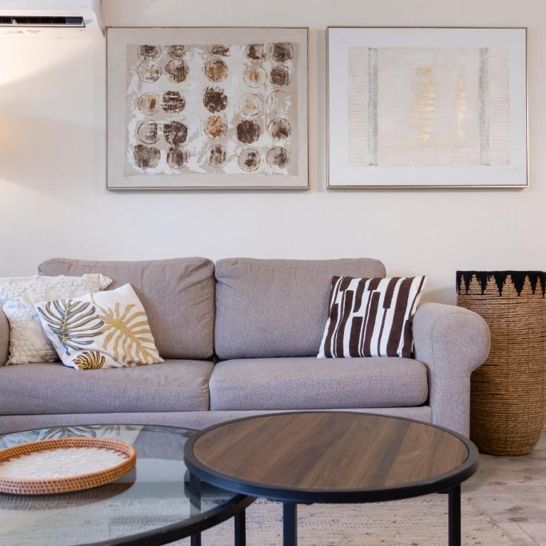 Apartamento a pasos del Parque Arauco con piscina en Las Condes - Aire acondicionado - Two-Bedroom Apartment with Balcony and Terrace - 24