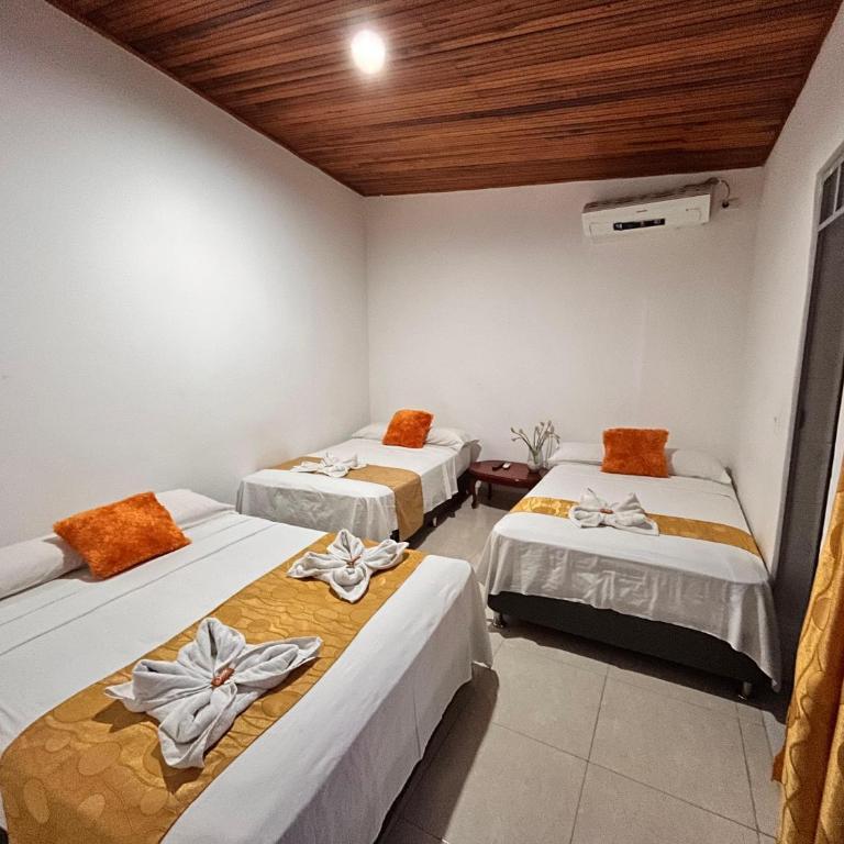Casa Hotel Diana Luz - Room #1268758107 - 1