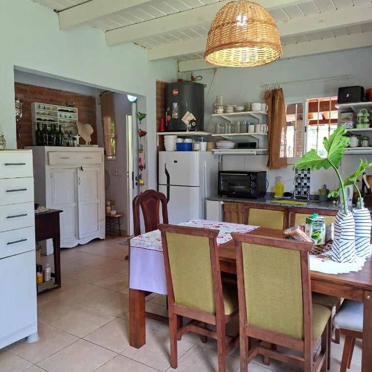 Estación La Arboleda - Three-Bedroom House - 9