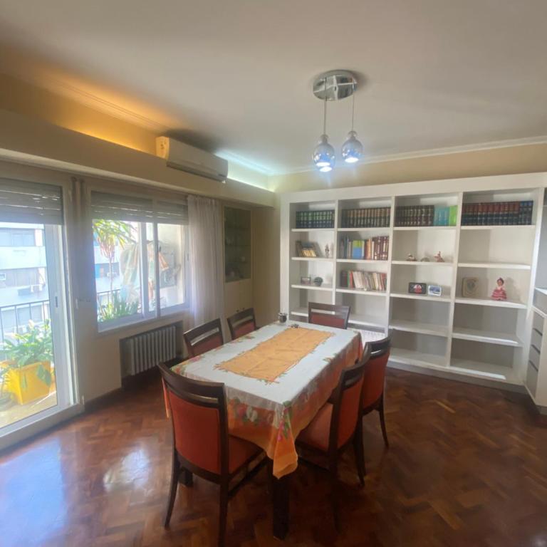 Departamento entero Av Colón al 500 Córdoba Capital Argentina - Apartamento de 2 dormitorios - 1