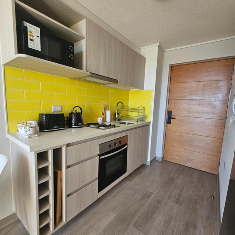 Modern fully equipped studio with parking - One-Bedroom Apartment - 5