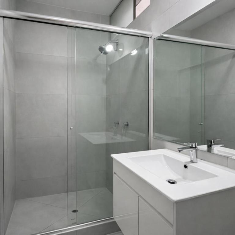 Casa Águila y Cóndor Miraflores - Habitación Familiar con baño privado - 6