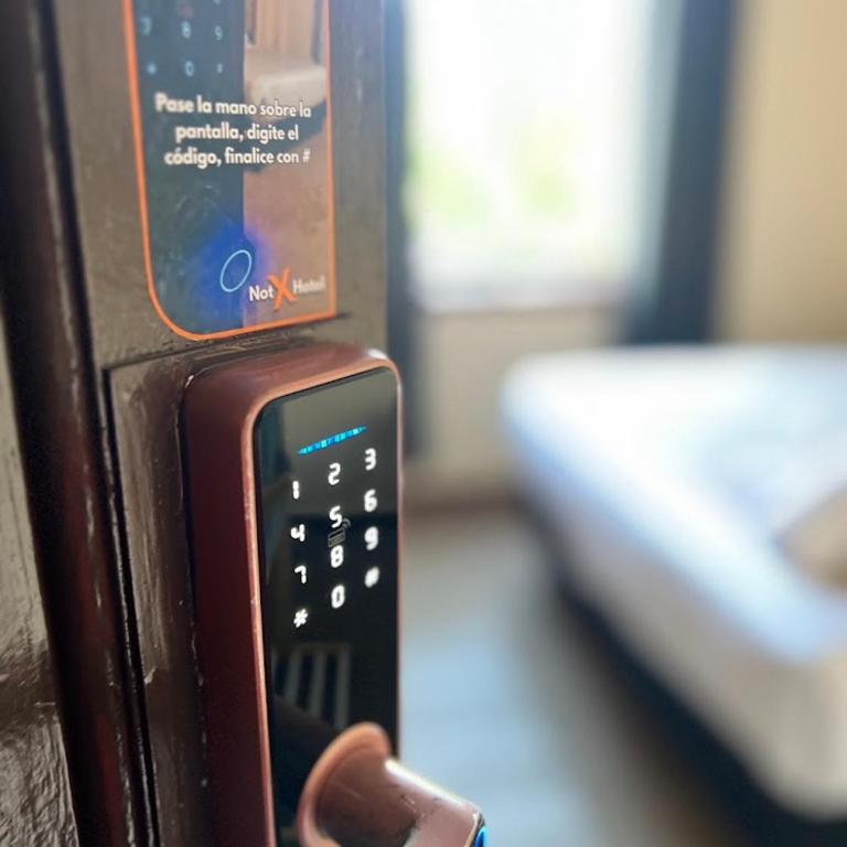 Not Hotel - A 20 metros de la plaza - Small Double Room - 4