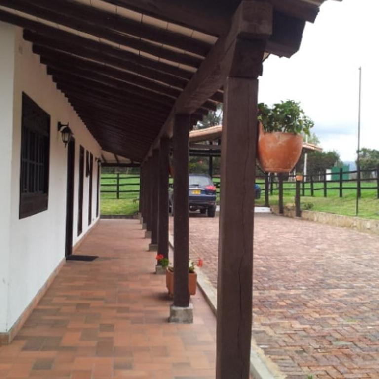 Finca en Subachoque paz y naturaleza - Casa de 4 dormitorios - 50