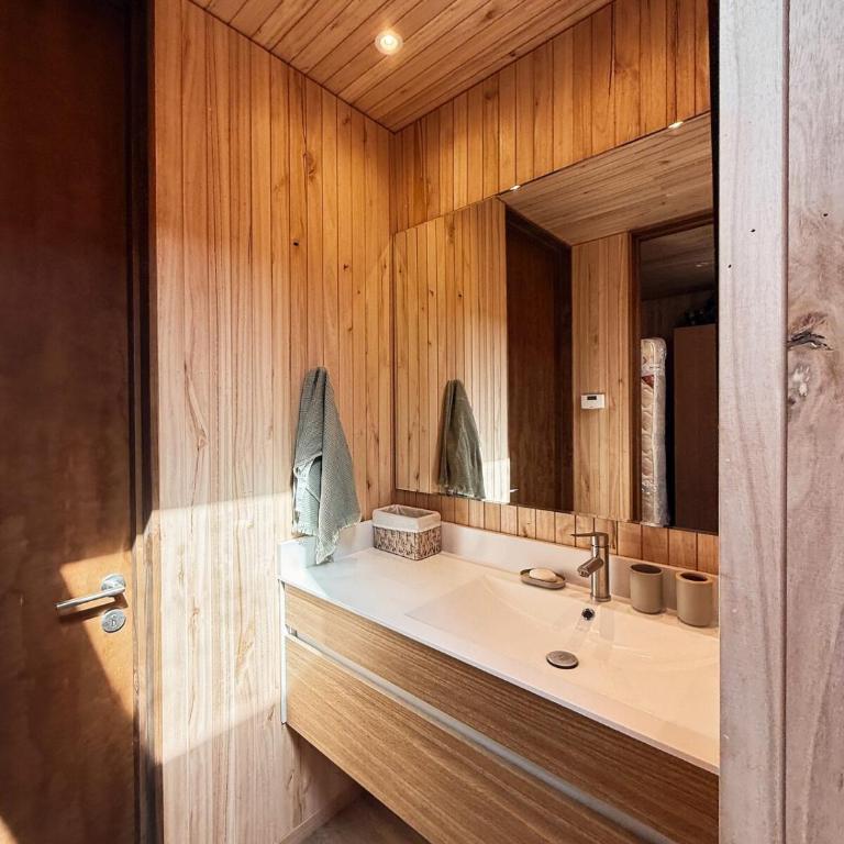 Casa Remo - Four-Bedroom House - 40