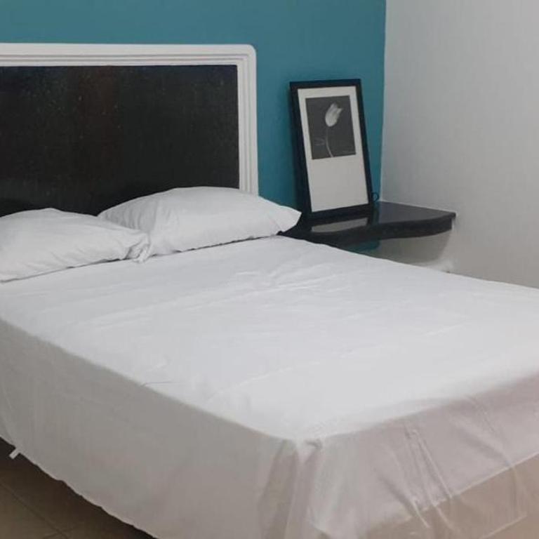 Family apartment in San Lorenzo, Salinas - Two-Bedroom Apartment - 4