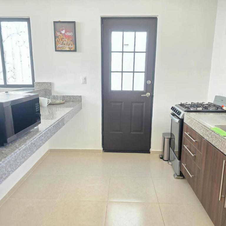 Casa Havana Mid - Two-Bedroom House - 10