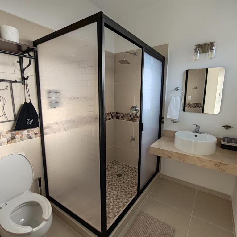 Casa Havana Mid - Two-Bedroom House - 4