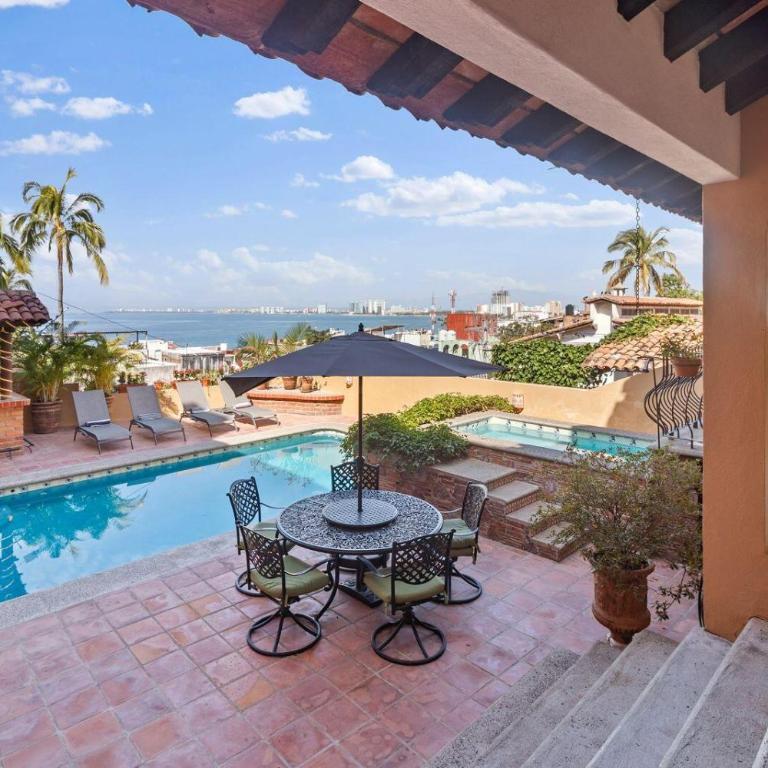 Private Oceanview Retreat, Steps to Malecon & Zona Romantica - Casa de 7 dormitorios - 5