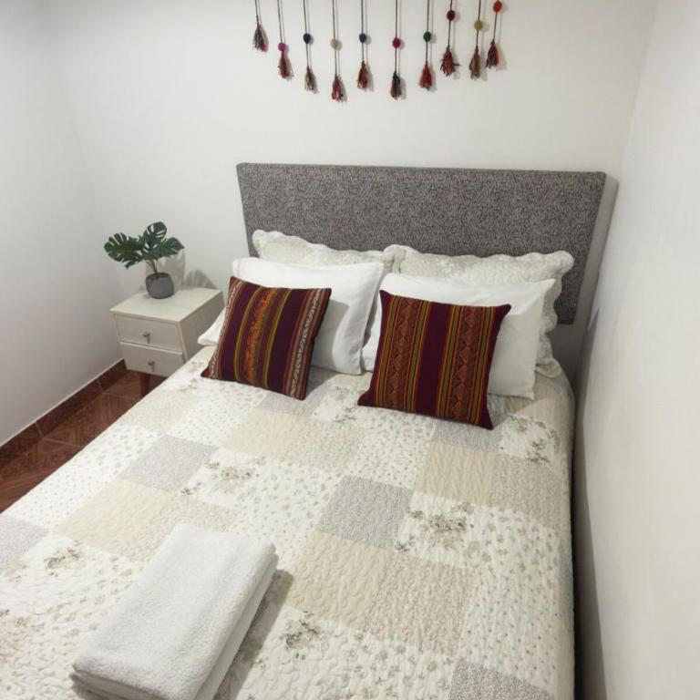 Cusco Confort house - Room #1585944201 - 3