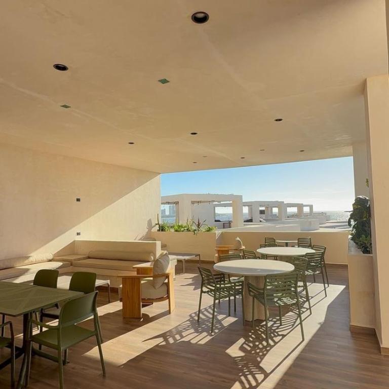 Beachfront apartment with private Jacuzzi - Apartamento de 2 dormitorios con balcón y vistas al mar - 24