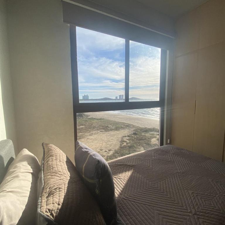 Beachfront apartment with private Jacuzzi - Apartamento de 2 dormitorios con balcón y vistas al mar - 38