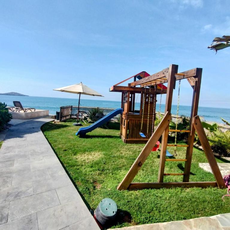 Beachfront apartment with private Jacuzzi - Apartamento de 2 dormitorios con balcón y vistas al mar - 50