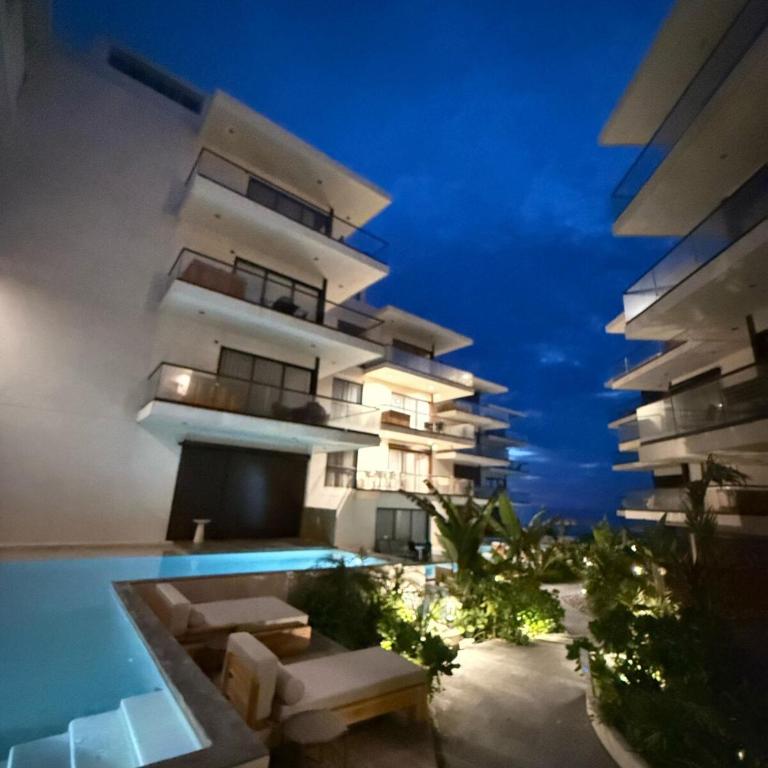 Beachfront apartment with private Jacuzzi - Apartamento de 2 dormitorios con balcón y vistas al mar - 53