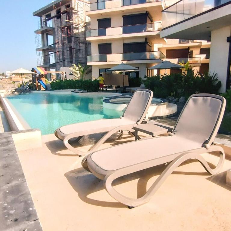 Beachfront apartment with private Jacuzzi - Apartamento de 2 dormitorios con balcón y vistas al mar - 77