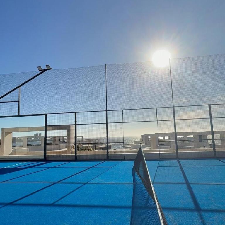 Beachfront apartment with private Jacuzzi - Apartamento de 2 dormitorios con balcón y vistas al mar - 85