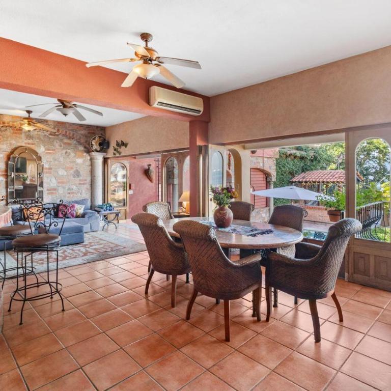 Private Oceanview Retreat, Steps to Malecon & Zona Romantica - Casa de 7 dormitorios - 17
