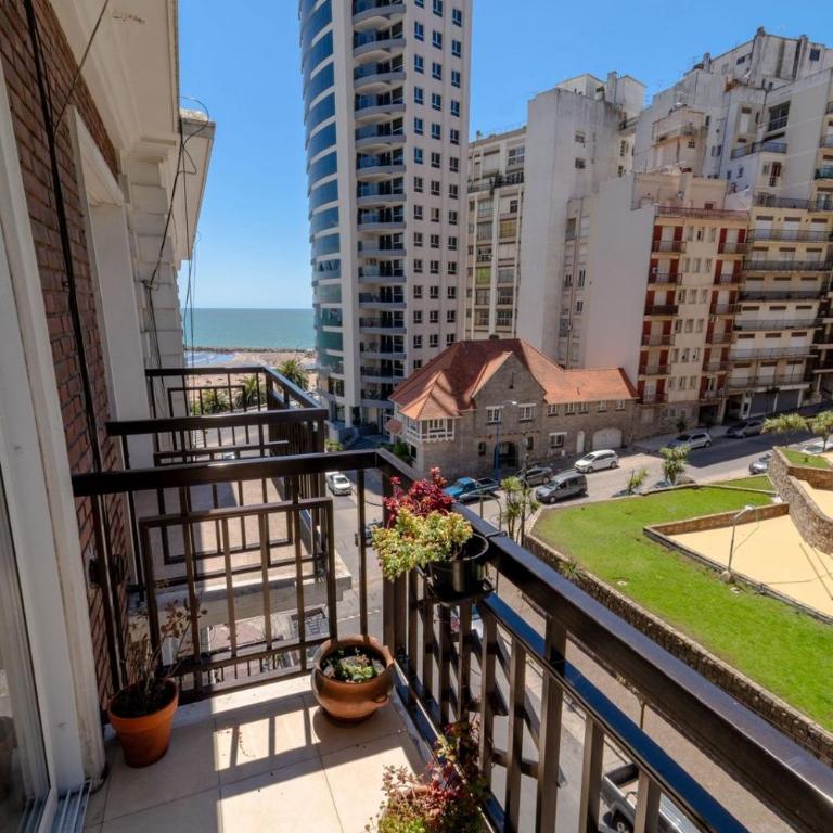 Escapada frente al mar - Balcón - A pasos del Torreón y Guemes - Apartamento de 2 dormitorios - 1