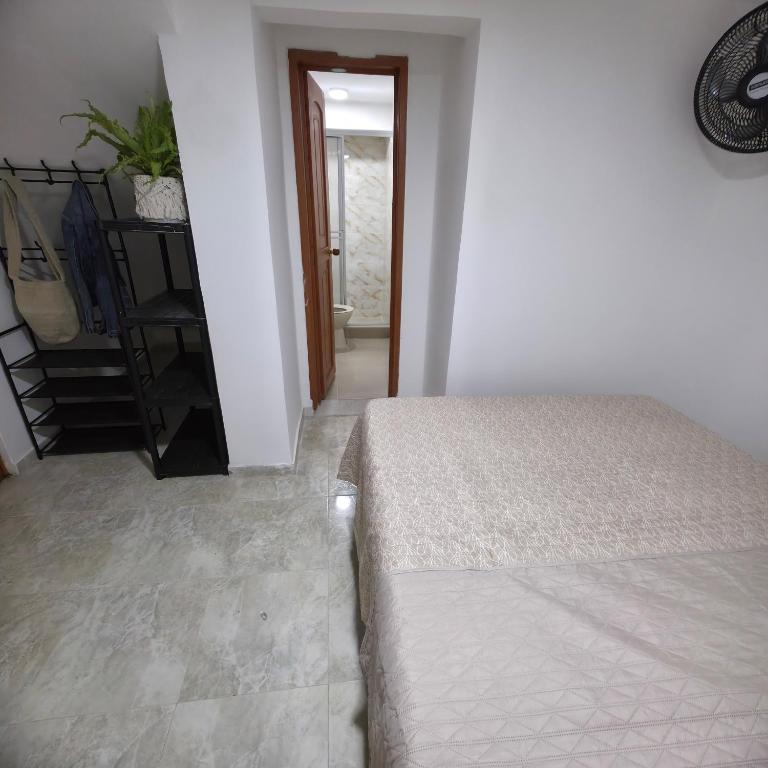 Casa Café Nukua - Three-Bedroom House - 11