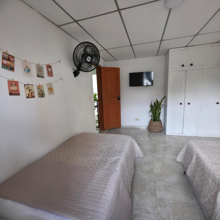 Casa Café Nukua - Three-Bedroom House - 23