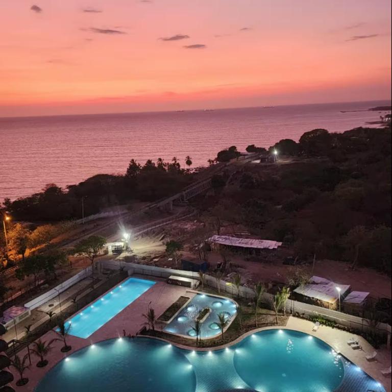 Apartamento moderno con vista al mar, playa y piscinas en Santa Marta - Apartamento de 1 dormitorio - 1