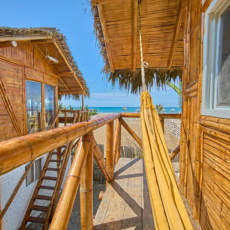 Cabalonga EcoAdventure - Queen Room with Sea View - 8