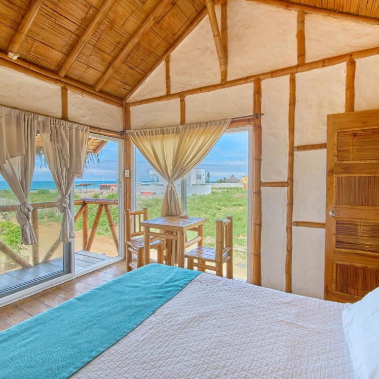 Cabalonga EcoAdventure - Queen Room with Sea View - 5
