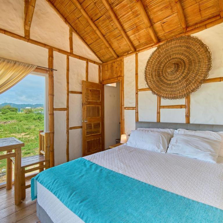 Cabalonga EcoAdventure - Queen Room with Sea View - 4