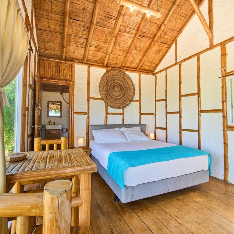 Cabalonga EcoAdventure - Queen Room with Sea View - 2