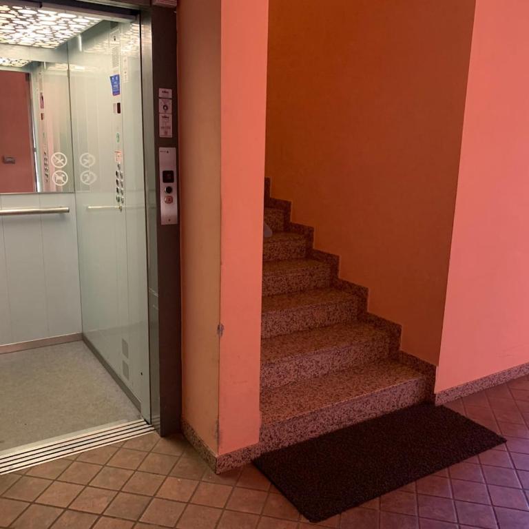 Free Parking, Close to the Train Station and the Duomo - Appartamento con 2 Camere da Letto - 15