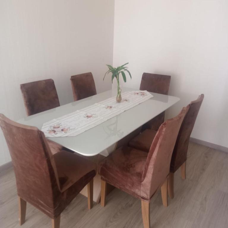 Alto Alborada Cercado - Three-Bedroom Apartment - 1