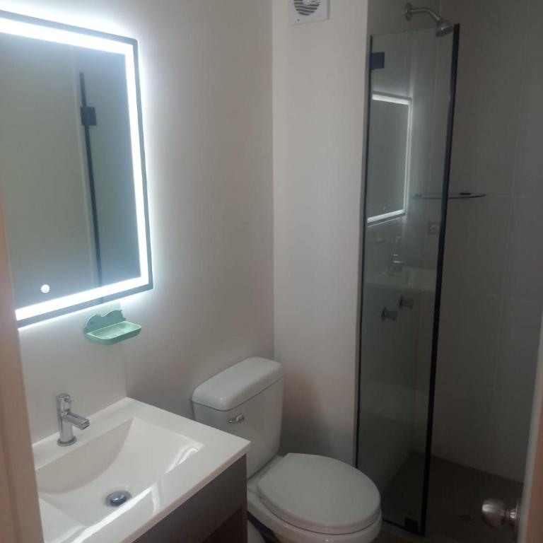 Alto Alborada Cercado - Three-Bedroom Apartment - 9