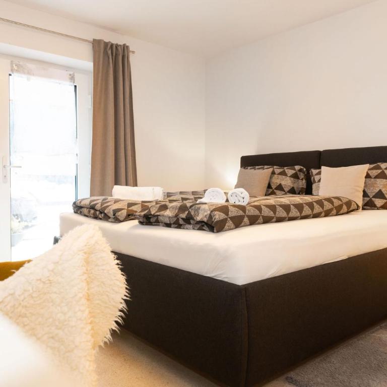 Tirolee Marchegg - Doppelzimmer mit Dusche - 8
