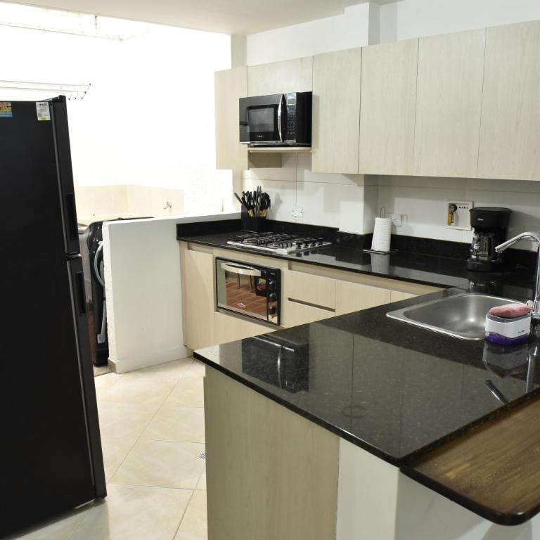 Casa Amplia con garaje - Apartamento de 3 dormitorios - 8