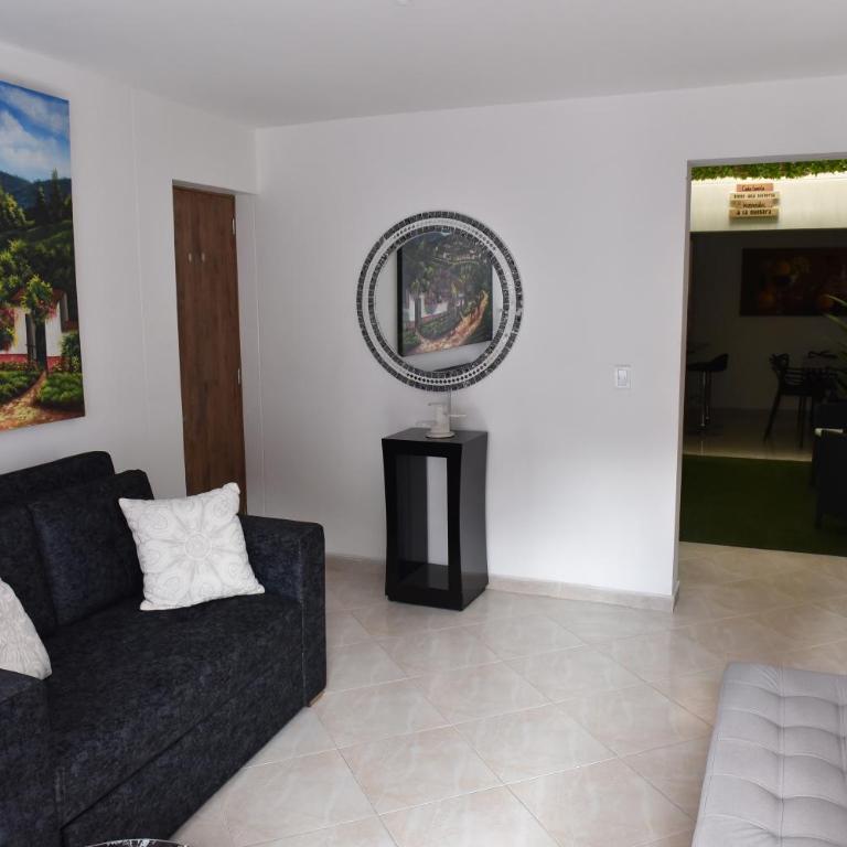 Casa Amplia con garaje - Apartamento de 3 dormitorios - 18