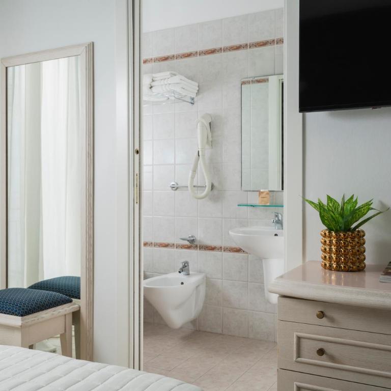 Hotel Villa Mare - Double or Twin Room - 2