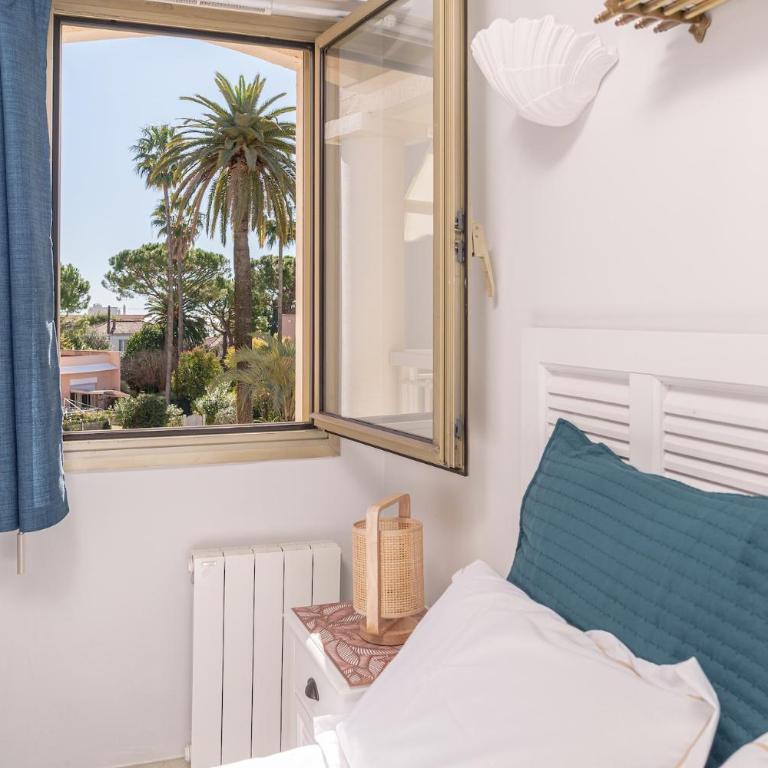 Sunny apartment sea and pool view - Appartement 1 Chambre - 3