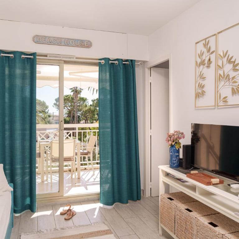 Sunny apartment sea and pool view - Appartement 1 Chambre - 16