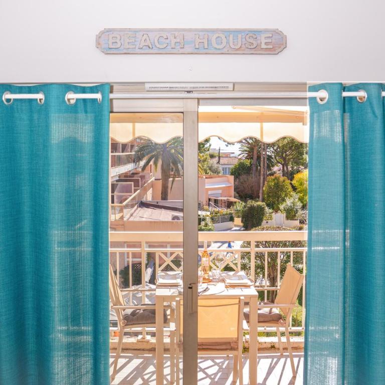 Sunny apartment sea and pool view - Appartement 1 Chambre - 35