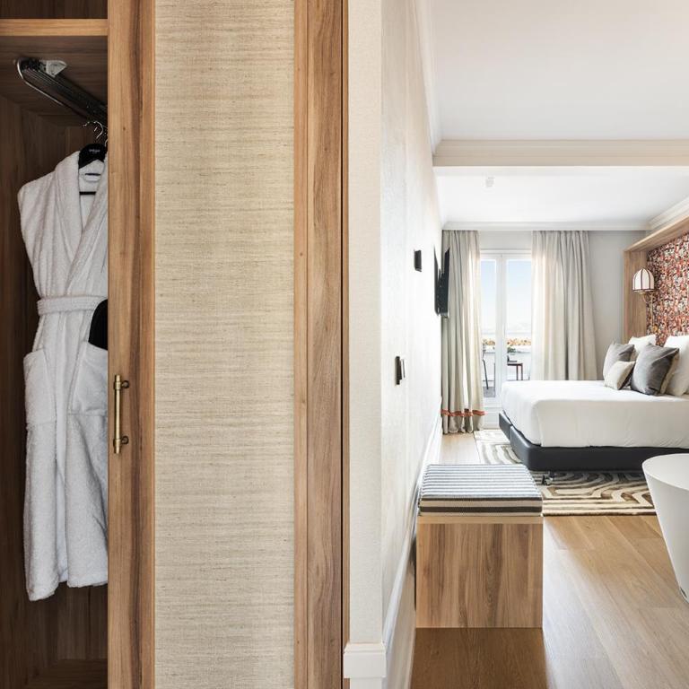One Shot La Latina - Superior Double or Twin Room - 14