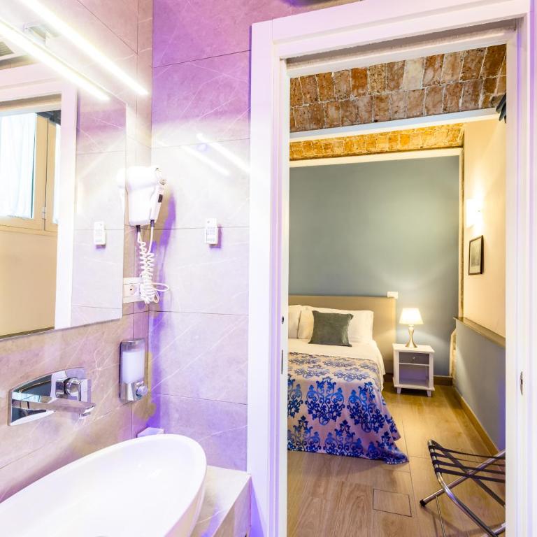 Residenza Matilde - Camera Matrimoniale/Doppia con Letti Singoli con Bagno Privato - 38