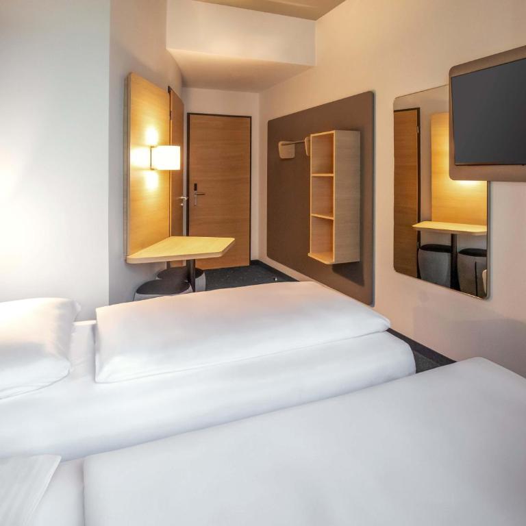 B&B HOTEL Würzburg-Altstadt - Zweibettzimmer - 3