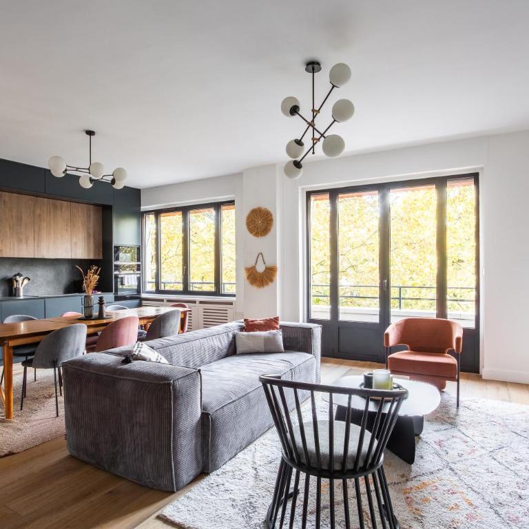 Sunlit Parisian Home with Balcony and Open Views - Apartamento Deluxe de 2 dormitorios con balcón - 33