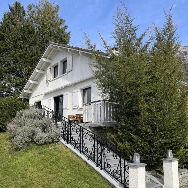 Maison vue lac avec jardin 5min à pied du lac - Villa 2 Chambres - 31