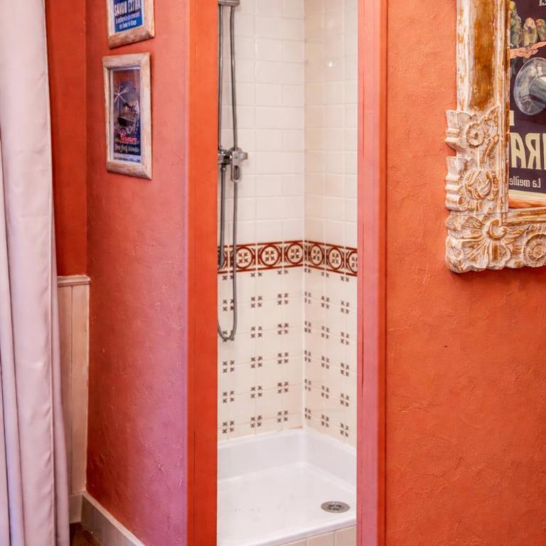 Hotel de Nesle - Chambre Double avec Toilettes Communes - 3