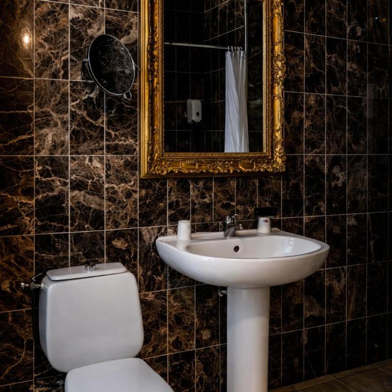 Hotel de Nesle - Chambre Lits Jumeaux avec Salle de Bains Privative - 4