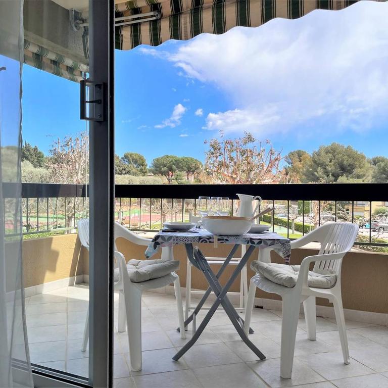 BO270-C15 Appartement Studio 3 couchages BORMES LES MIMOSAS - Studio - 2