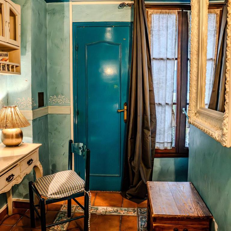 Hotel de Nesle - Chambre Simple avec Salle de Bains Privative - 7